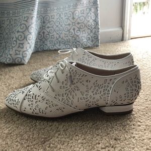 Lacey shoes !